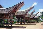 Toraja, Reisspeicher (C) Anton Eder