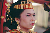 Toraja, Frau in Festtracht (C) Anton Eder