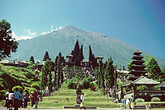 Besakih Tempel und Agung Vulkan (C) Anton Eder