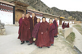 Moenche im Kloster Labrang (C) Anton Eder