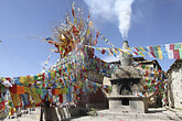 Gebetsfahnen beim Kloster in Zhongdian (C) Anton Eder