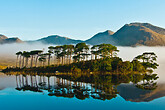 Berg- und Seenlandschaft der Connemara (C) Tourism Ireland