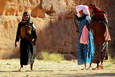 innerhalb des Ennedi-Massivs leben die Gouran-Tubu (C) Anton Eder