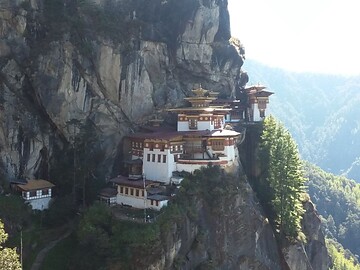 Mo., 25.05.2020 - Bhutan - Rosa Hackl