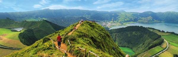 Ausblick auf Sete Cidades (C) Lsantilli/Fotolia.com